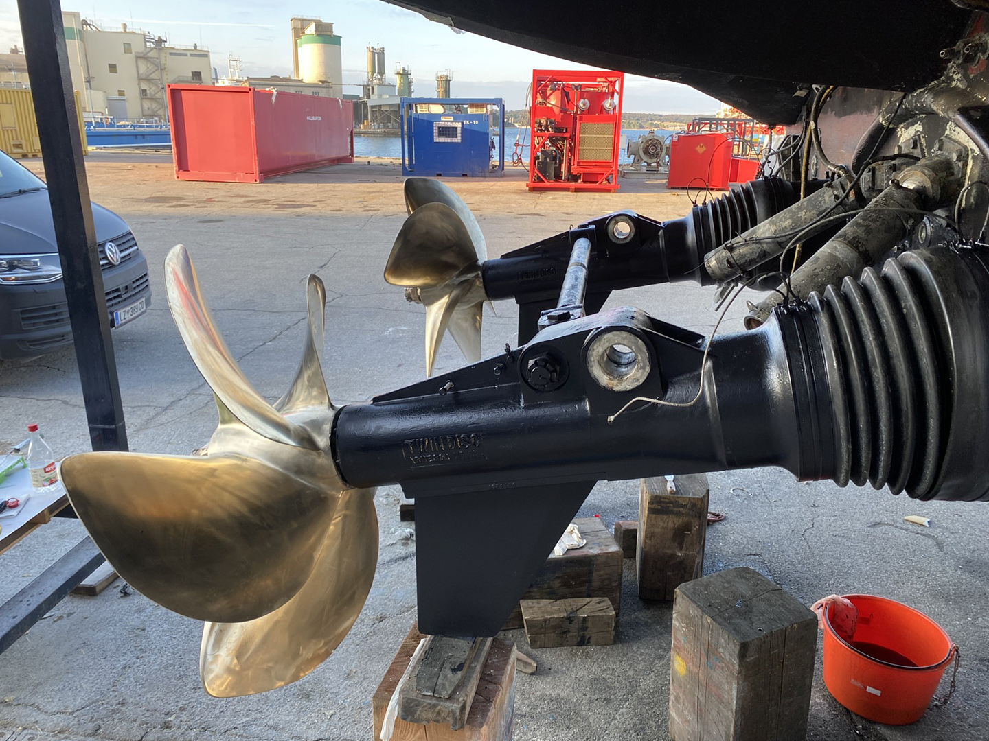 Technische Prüfung Abnahme Antrieb für Hochgeschwindigkeitsyacht - ZT Weingartner GmbH